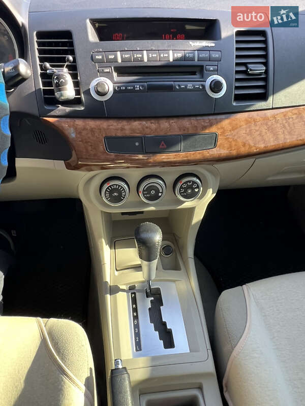 Седан Mitsubishi Lancer 2008 в Одессе