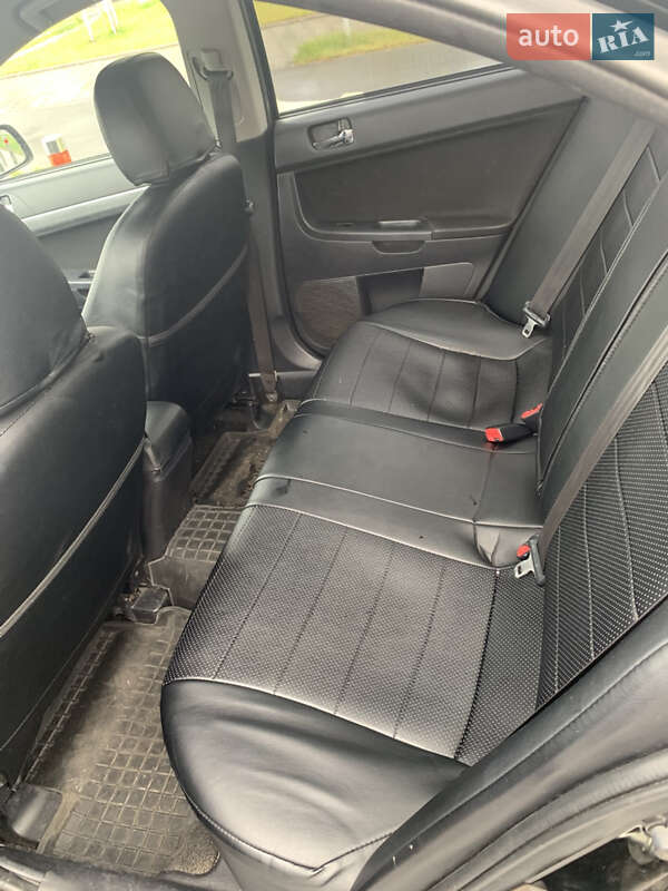 Седан Mitsubishi Lancer 2007 в Києві