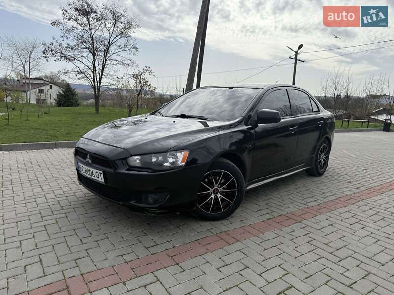 Седан Mitsubishi Lancer 2010 в Львове