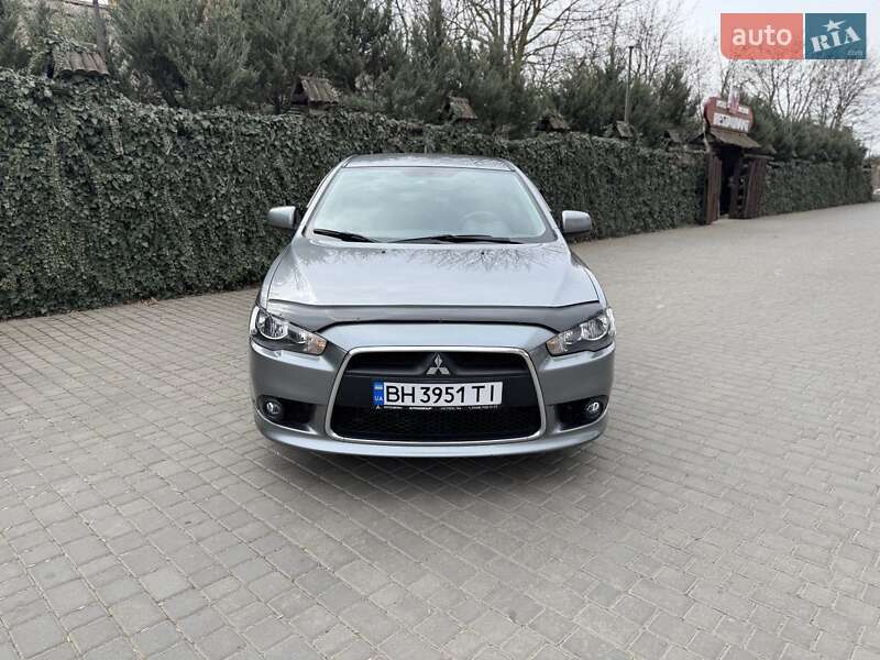 Седан Mitsubishi Lancer 2014 в Одессе