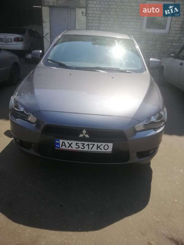 Седан Mitsubishi Lancer 2011 в 