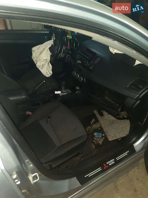 Седан Mitsubishi Lancer 2008 в Харькове фото 10 Седан Mitsubishi Lancer 2008 в Харькове