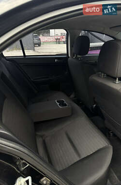 Хэтчбек Mitsubishi Lancer 2012 в 