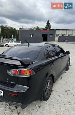 Хэтчбек Mitsubishi Lancer 2012 в 