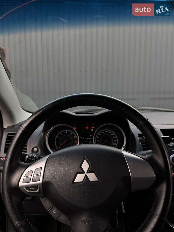 Хэтчбек Mitsubishi Lancer 2012 в Львове фото 34 Хэтчбек Mitsubishi Lancer 2012 в Львове