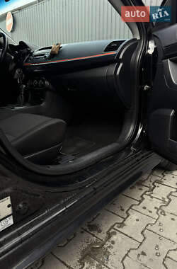 Хэтчбек Mitsubishi Lancer 2012 в 