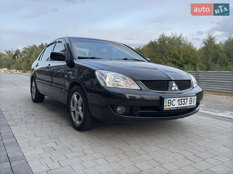 Седан Mitsubishi Lancer 2008 в Луцке