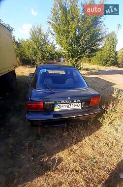Седан Mitsubishi Lancer 1992 в Раздельной