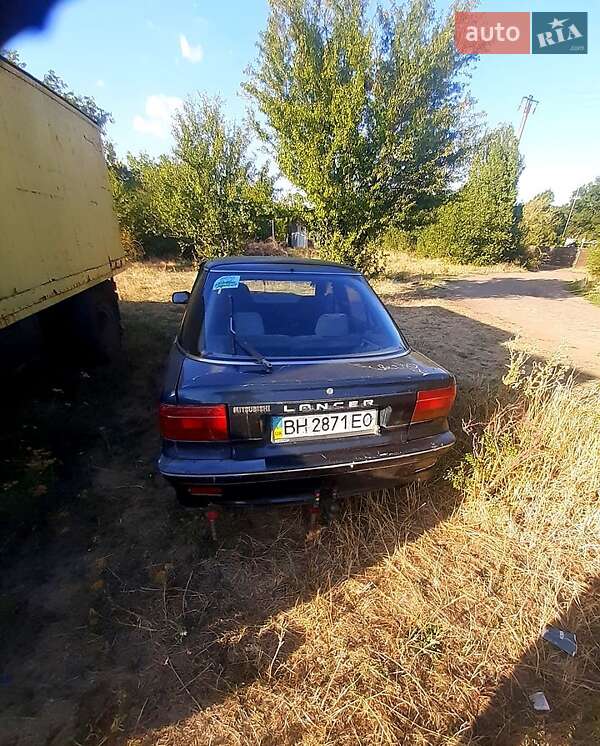 Седан Mitsubishi Lancer 1992 в 