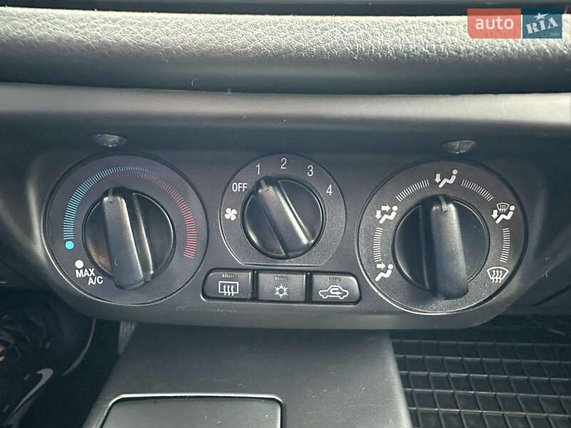 Седан Mitsubishi Lancer 2009 в Киеве