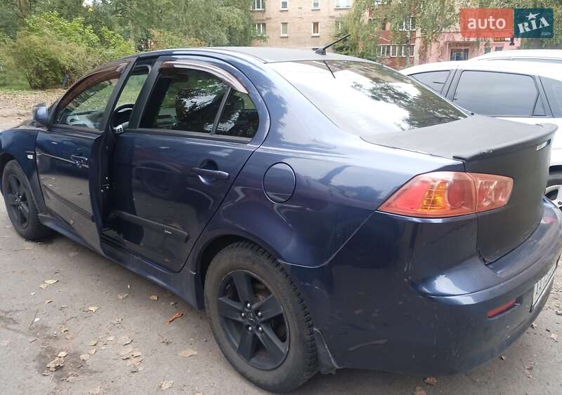 Седан Mitsubishi Lancer 2008 в Киеве