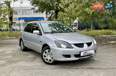 Седан Mitsubishi Lancer 2005 в Киеве