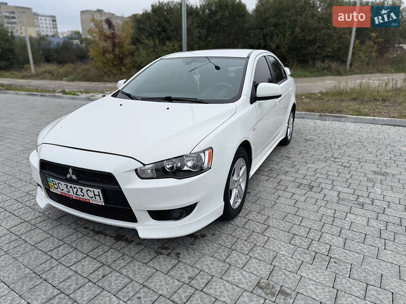Седан Mitsubishi Lancer 2009 в Львове