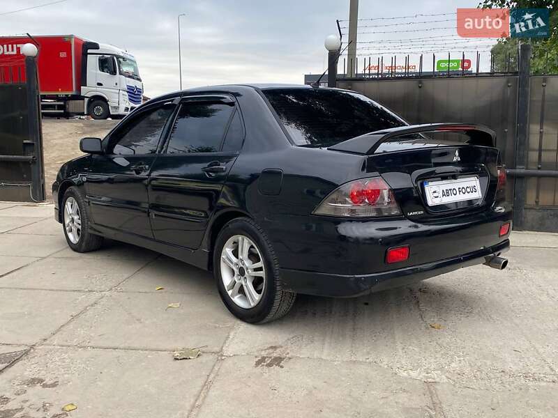 Седан Mitsubishi Lancer 2006 в Киеве