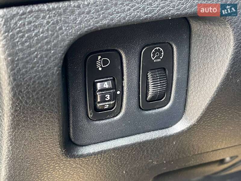 Седан Mitsubishi Lancer 2006 в Киеве