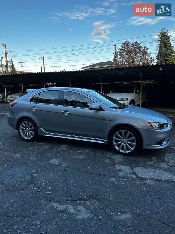 Хэтчбек Mitsubishi Lancer 2008 в 
