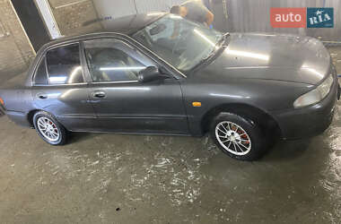 Седан Mitsubishi Lancer 1995 в Горохове