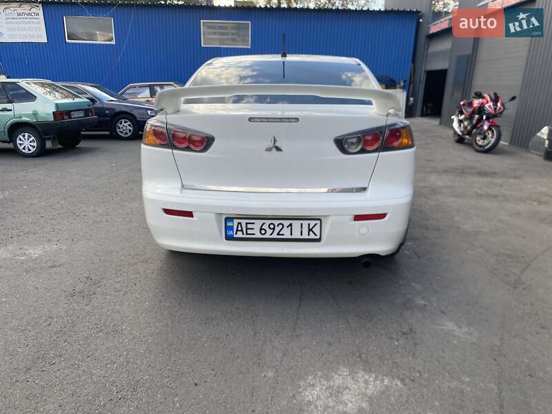 Седан Mitsubishi Lancer 2008 в Днепре