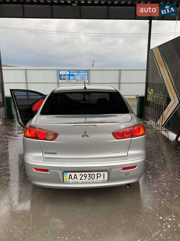 Седан Mitsubishi Lancer 2013 в Києві фото 3 Седан Mitsubishi Lancer 2013 в Києві