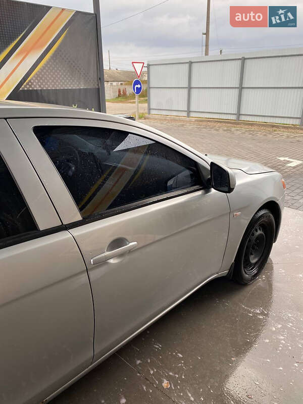 Седан Mitsubishi Lancer 2013 в Києві фото 5 Седан Mitsubishi Lancer 2013 в Києві