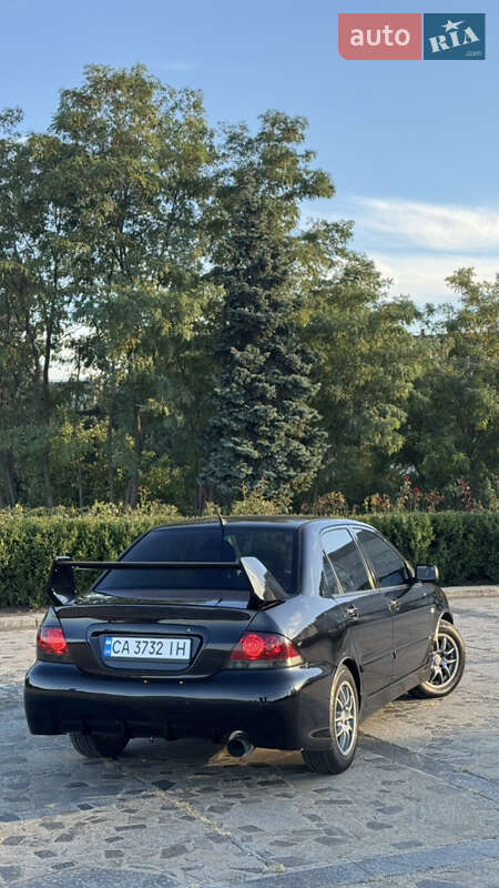 Седан Mitsubishi Lancer 2006 в Черкасах