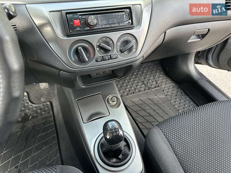 Універсал Mitsubishi Lancer 2006 в Дніпрі фото 30 Універсал Mitsubishi Lancer 2006 в Дніпрі
