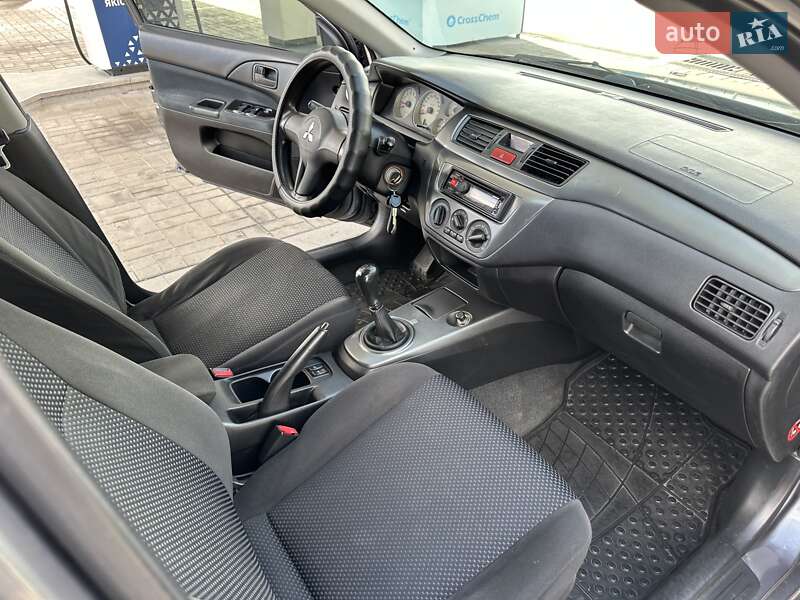 Універсал Mitsubishi Lancer 2006 в Дніпрі фото 38 Універсал Mitsubishi Lancer 2006 в Дніпрі