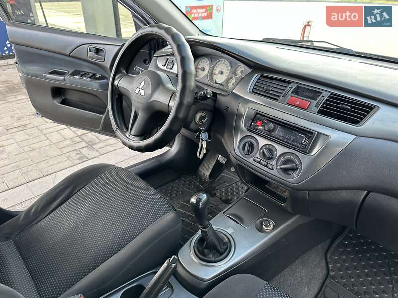 Універсал Mitsubishi Lancer 2006 в Дніпрі фото 40 Універсал Mitsubishi Lancer 2006 в Дніпрі