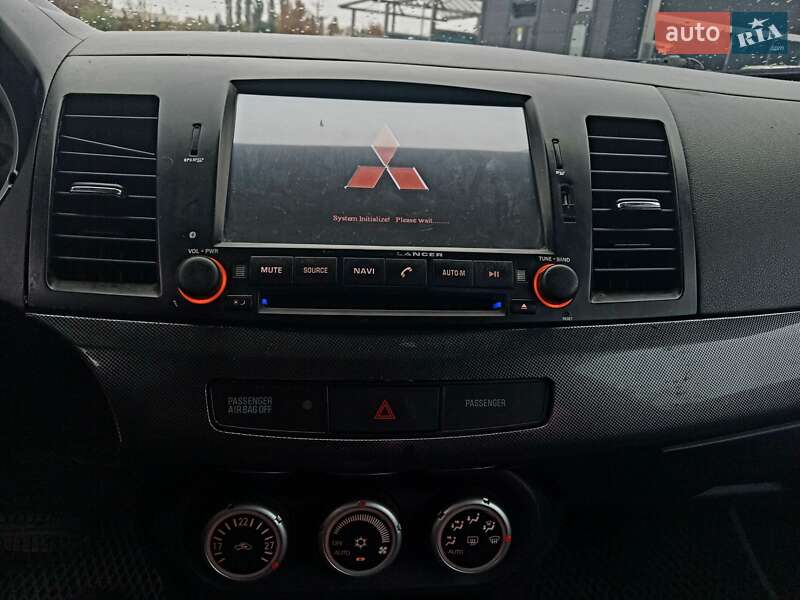 Седан Mitsubishi Lancer 2007 в Николаеве