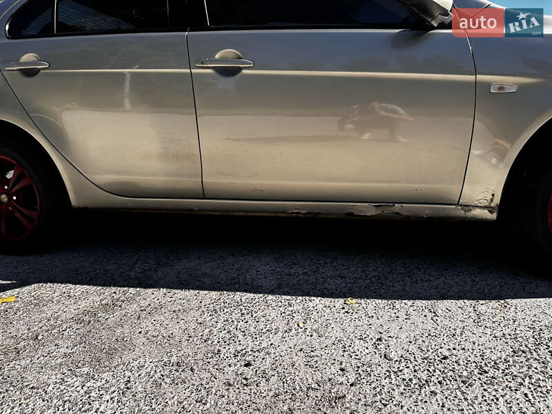 Седан Mitsubishi Lancer 2008 в Черкассах
