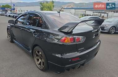 Седан Mitsubishi Lancer 2015 в  фото 3 Седан Mitsubishi Lancer 2015 в