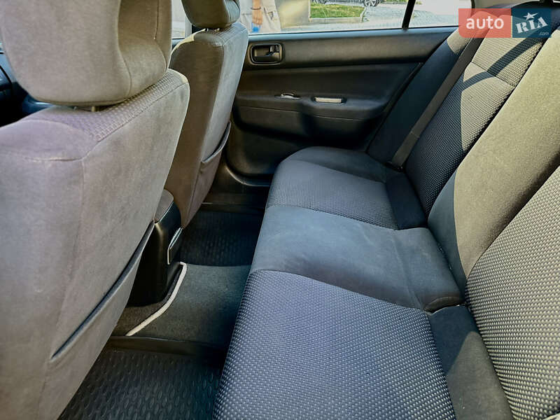 Седан Mitsubishi Lancer 2008 в Чернівцях