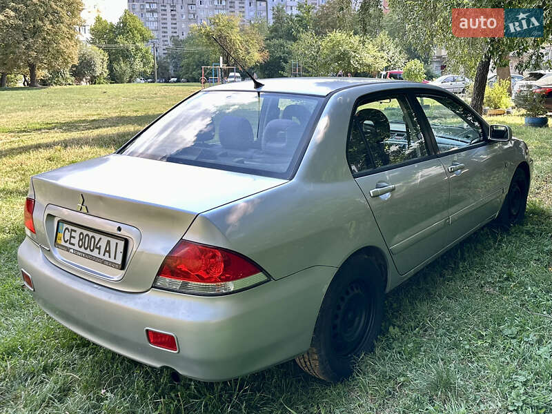 Седан Mitsubishi Lancer 2008 в Чернівцях