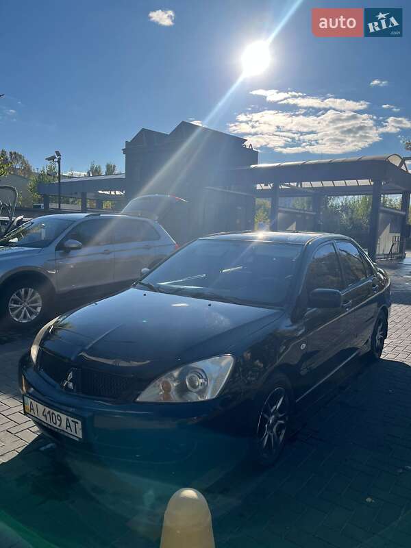 Седан Mitsubishi Lancer 2006 в Киеве