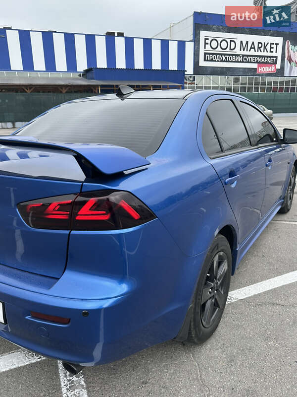 Седан Mitsubishi Lancer 2009 в Запорожье