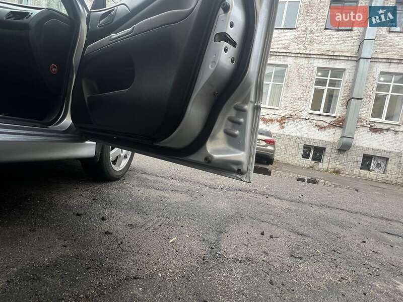 Седан Mitsubishi Lancer 2003 в Полтаве фото 9 Седан Mitsubishi Lancer 2003 в Полтаве