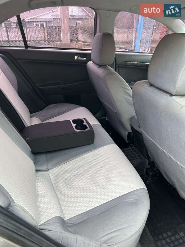 Седан Mitsubishi Lancer 2012 в Виннице