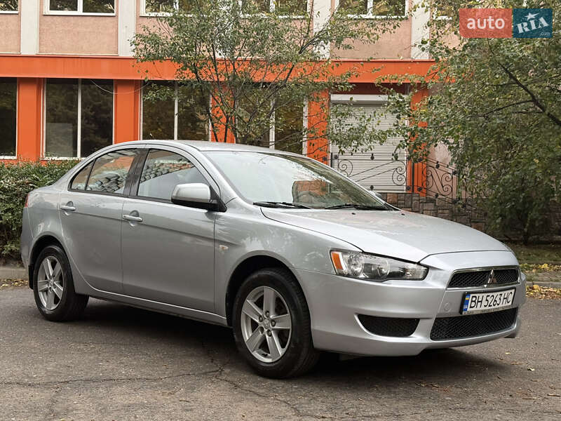 Седан Mitsubishi Lancer 2009 в Одессе