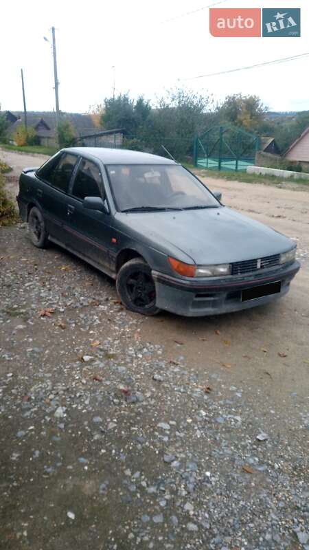 Ліфтбек Mitsubishi Lancer 1991 в Крижополі фото 4 Ліфтбек Mitsubishi Lancer 1991 в Крижополі