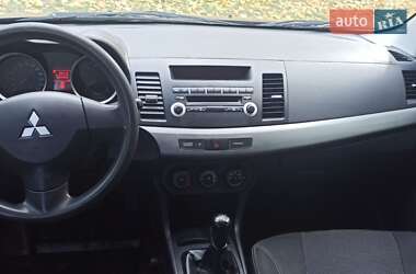 Седан Mitsubishi Lancer 2010 в 