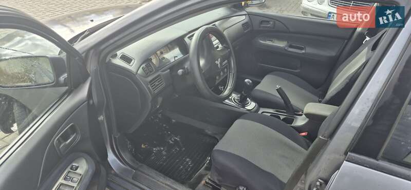 Седан Mitsubishi Lancer 2006 в Золотоноше фото 4 Седан Mitsubishi Lancer 2006 в Золотоноше