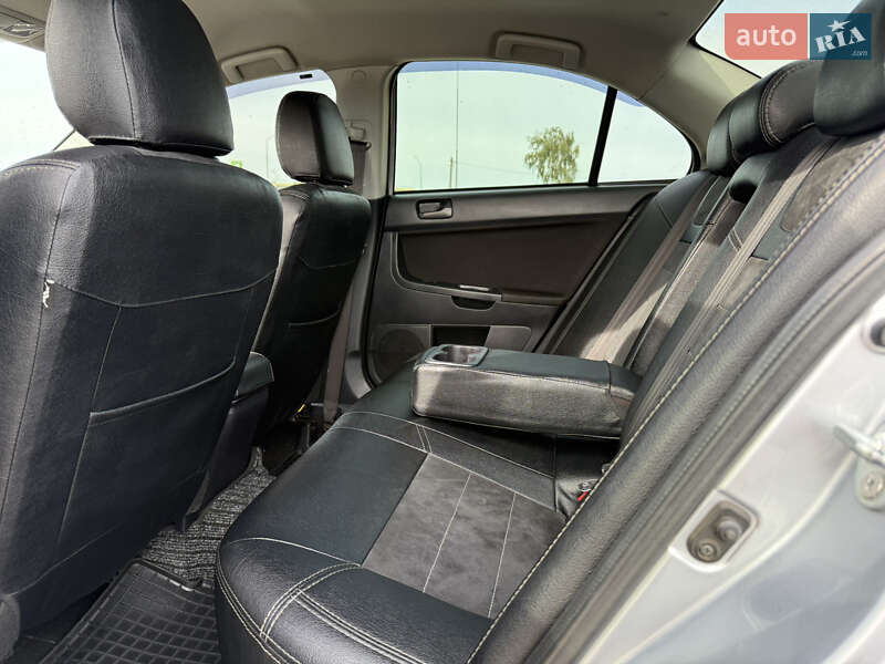 Седан Mitsubishi Lancer 2008 в Дубровице фото 8 Седан Mitsubishi Lancer 2008 в Дубровице