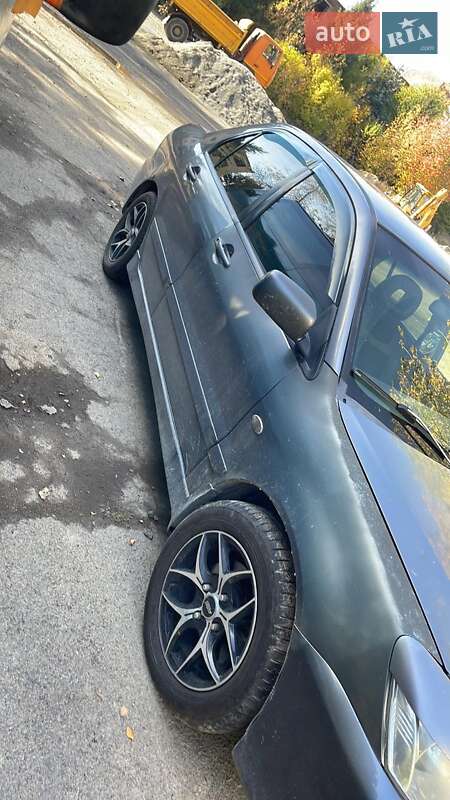 Седан Mitsubishi Lancer 2006 в Ужгороде