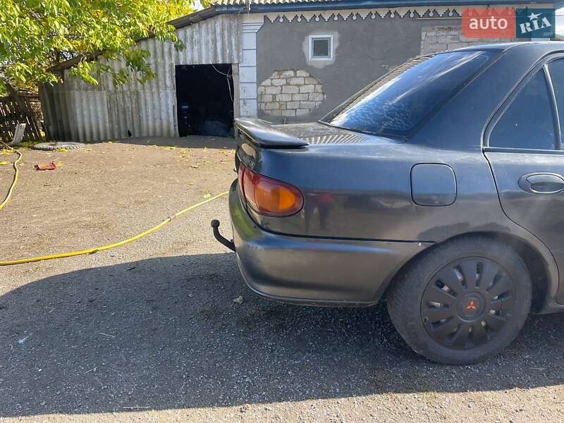 Седан Mitsubishi Lancer 1995 в Балті