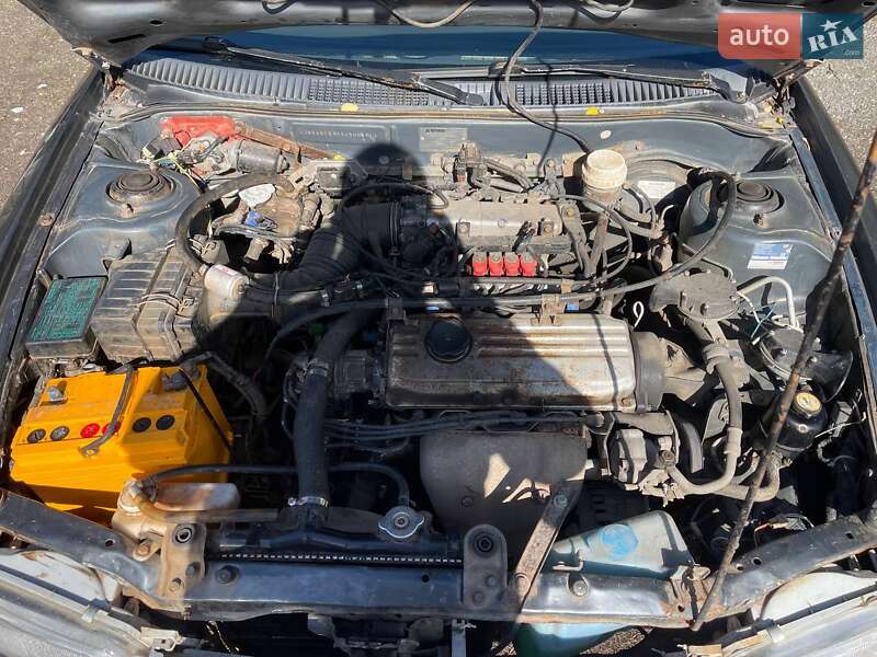 Седан Mitsubishi Lancer 1995 в Балті