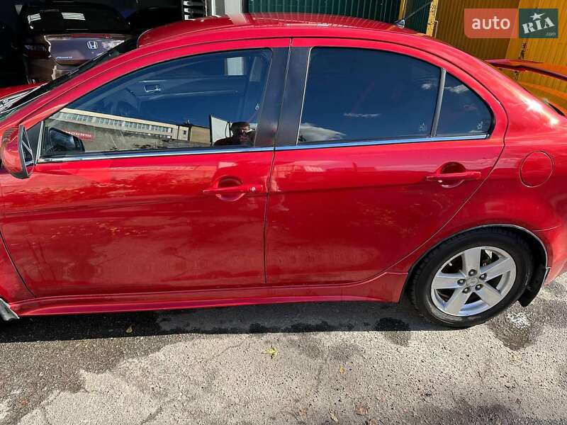 Седан Mitsubishi Lancer 2008 в Киеве
