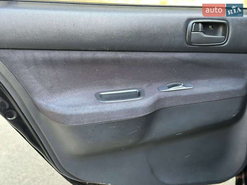 Седан Mitsubishi Lancer 2006 в Ахтырке