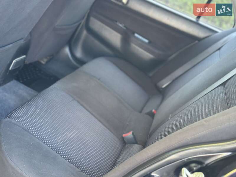 Седан Mitsubishi Lancer 2006 в Ахтырке