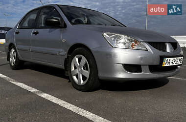 Седан Mitsubishi Lancer 2004 в 