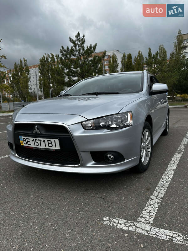 Седан Mitsubishi Lancer 2013 в Одессе
